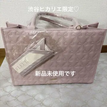Maison de FLEUR 시부야 히카리에 한정판 퀼팅 토트백