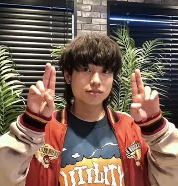 에페크텐 맨투맨 이시하라 신야 착용