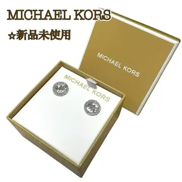 [새상품] 마이클코어스 귀걸이 실버 스톤 MK 로고 파베