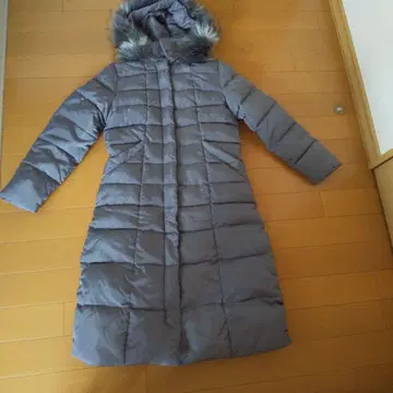 그레이 다운 자켓 퍼 달린 후드
