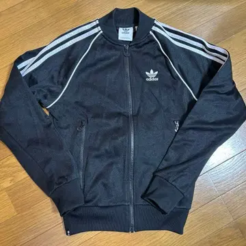 adidas PAKAIAN 블랙 저리 겉옷 xs