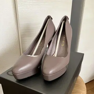 미사용 스타카토 펌프스