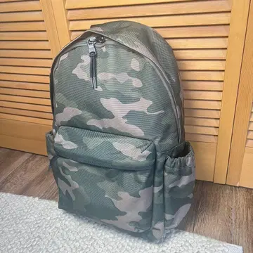 BANANA REPUBLIC 카모플라쥬 백팩