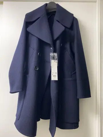 유니클로 +J 더블 페이스 피 코트 M 사이즈 네이비 색 새상품