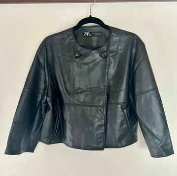 ZARA 블랙 가죽 자켓 M