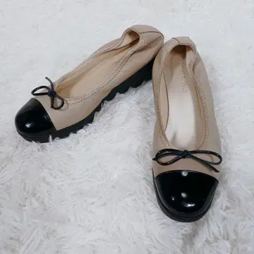 힐즈아베뉴 바이컬러 펌프스 리본 베이지 / 블랙 23.5cm