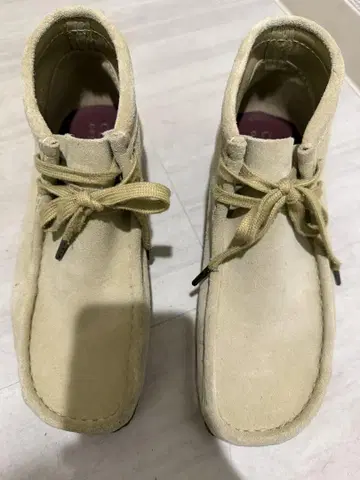 Clarks 왈라비 부츠
