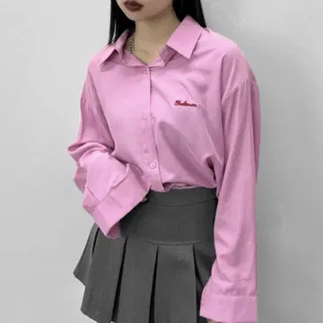 LVEU. 자수 로고 오버 셔츠
