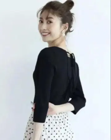 아푸와이저 리셰 블랙 7부 소매 니트 백리본