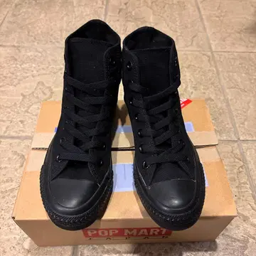 컨버스 블랙 하이컷 스니커즈 22cm