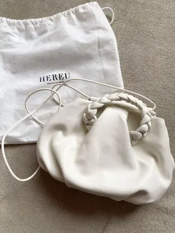 이에나 HEREU 백