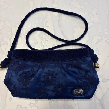 FEILER 페이 숄더백 화이트 마가렛 자수 1022