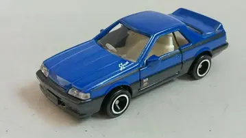 토미카 조립 공장 스카이라인 GTS-R R31 파랑 x 화이트