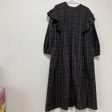 사만사 모스모스 프릴 체크 롱 드레스
