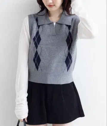 kastane 카라 부착 아가일 니트 베스트 그레이