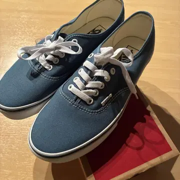 VANS 블루 로우컷 스니커즈