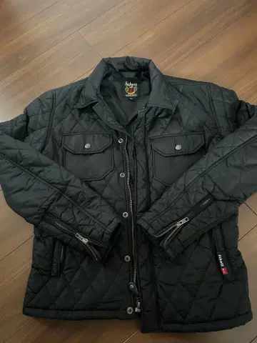 Schott 퀼팅 자켓 M 사이즈 블랙