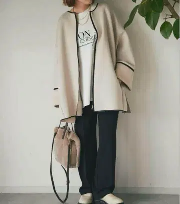 새상품급 un dix cors 노카라 자켓 베이지 PM S 사이즈
