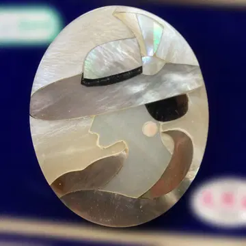 쉘 브로치 진주 모조개 여성의 옆얼굴 브로치 미사용 새상품