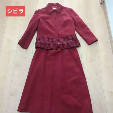 [ 시빌라 ] 빨간색 자수 수트