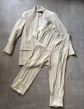 ZARA 베이지 셋업 M 사이즈