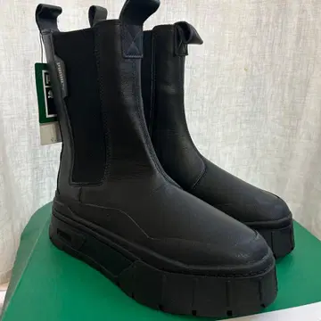 새상품 PUMA 메이즈 턱 첼시 우먼 23.0