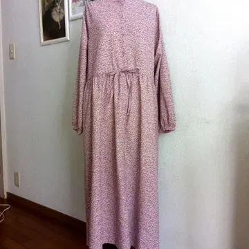 미사용 새상품 사만사 모스모스 꽃무늬 긴팔 원피스