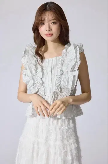 리엔다 더블 프릴 블라우스
