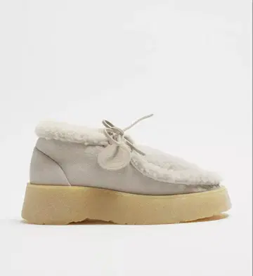 ZARA 무스탕 신발