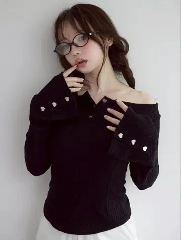 ANDMARY Dorothy heart tops black