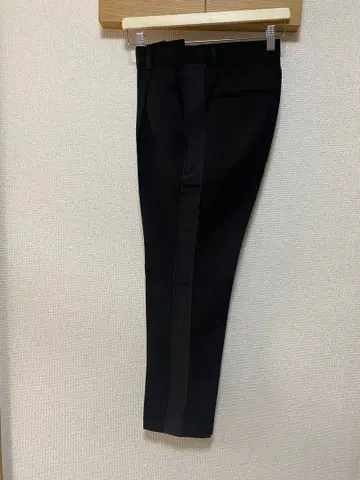 Time is on 블랙 슬랙스