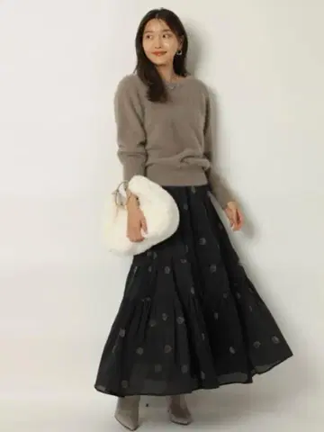 JUSGLITTY 몰드 도트 시어 스커트 M 사이즈 미사용 새상품