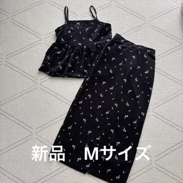 [ 새상품 ] 벨로아 꽃무늬 셋업