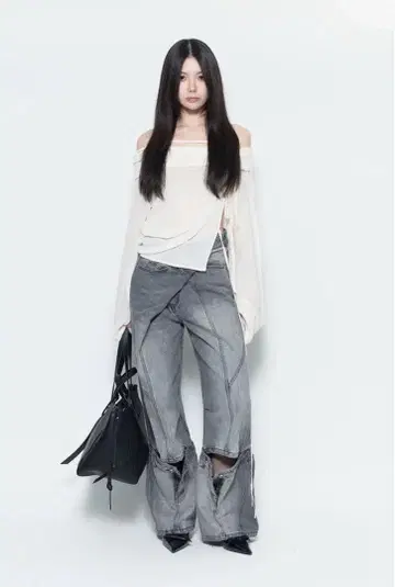 the red thread 더 레드 스레드 멜트 더 레이디 팬츠