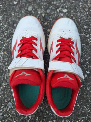 Mizuno 트레이닝 슈즈 화이트/레드 22.5cm