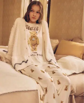 젤라피케 슈타이프 콜라보 룸웨어