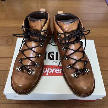 SOPHNET. 소프넷 별주 대너 마운틴 트레일