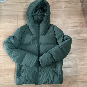 유니클로 그린 후드 부착 다운 자켓