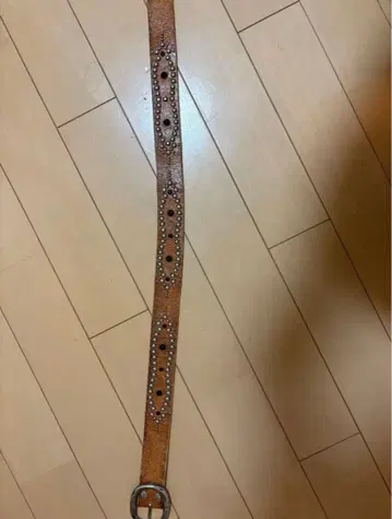 스터드 가죽 벨트 브라운