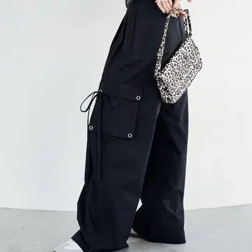 블랙 워크 와이드 팬츠