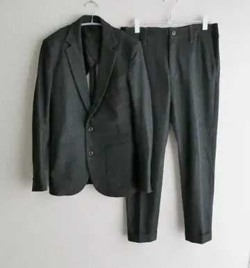 1piu1uguale3 x Brilla per il gusto 수트