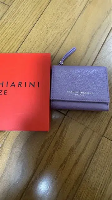 GIANNI CHIARINI 퍼플 3단 폴더형 지갑