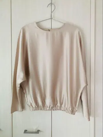 ZARA 자라 새틴 상의