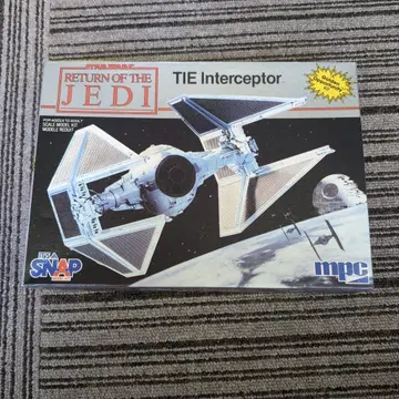 스타 워즈 TIE 인터셉터 프라모델