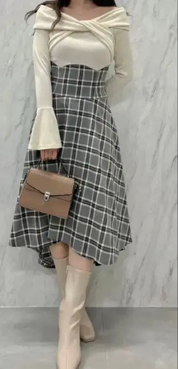 dazzlin 트위스트 크로스 도킹 원피스