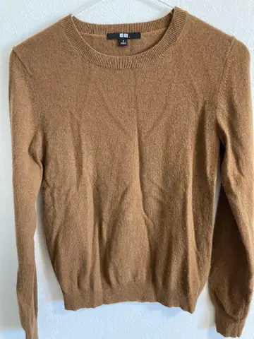 UNIQLO 브라운 긴팔 스웨터 S 사이즈 캐시미어 니트 카멜