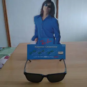 Ray-Ban 나가세 토모야 셀렉션 판매 촉진용 패널 포함