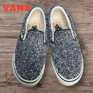 VANS 퍼 소재 보아 스니커즈 슬립온