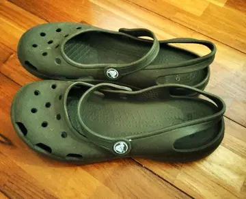 Crocs 다크 그린 여성용 샌들 [ 세척 완료 ]