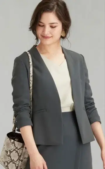 그린 라벨 릴랙싱 노라펠 재킷 다크 그린